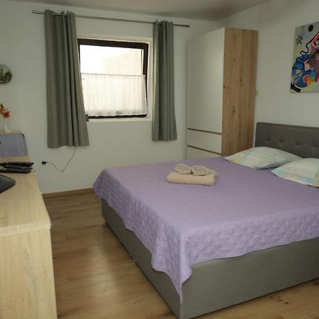 Apartments Noemi Malinska Dış mekan fotoğraf