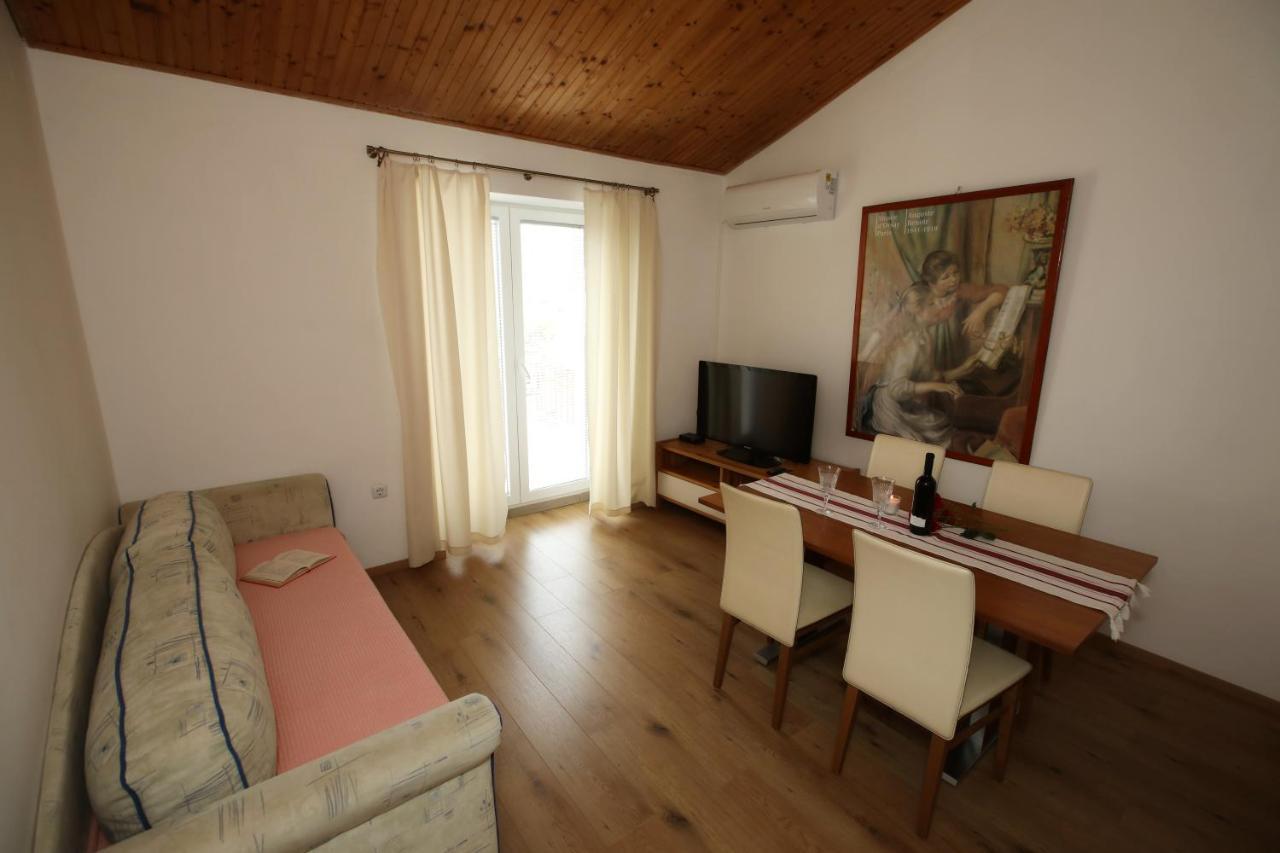 Apartments Noemi Malinska Dış mekan fotoğraf