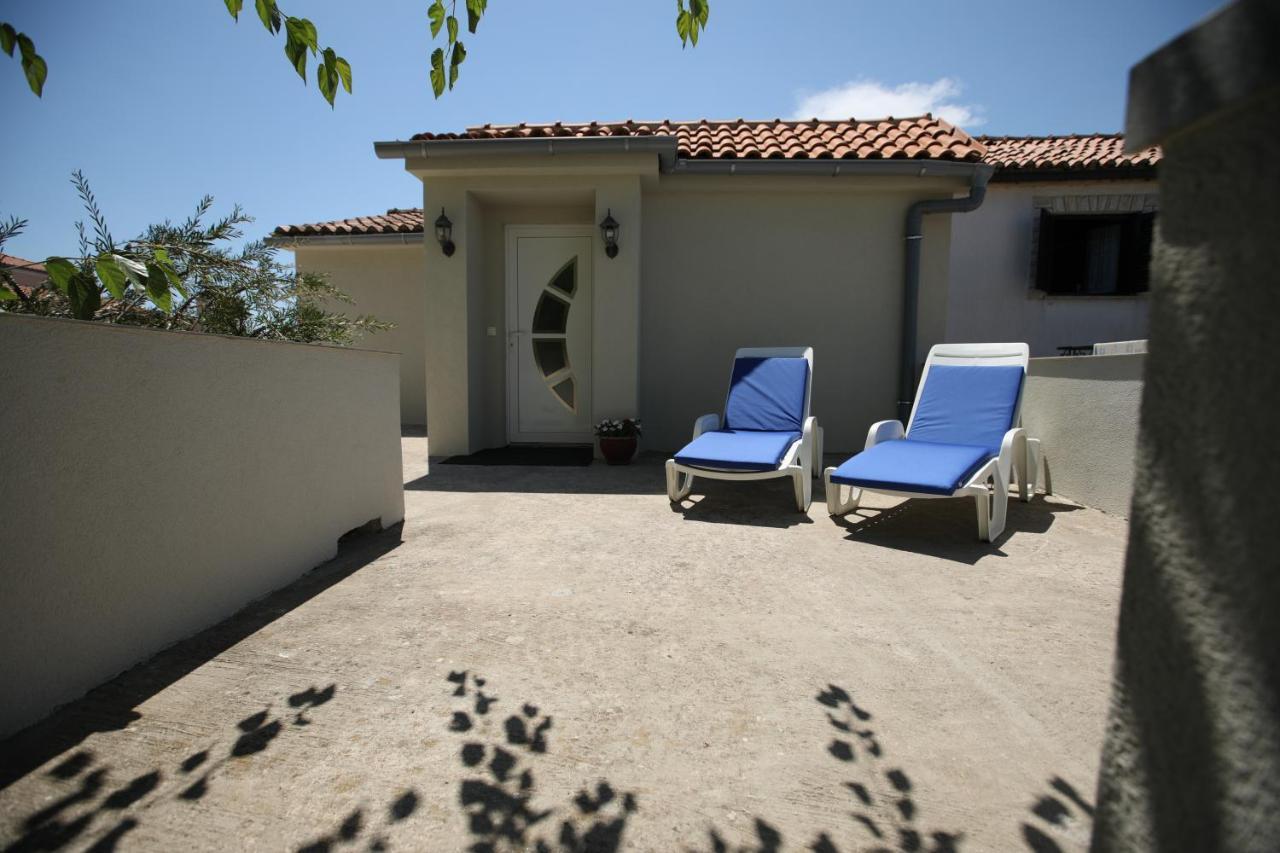 Apartments Noemi Malinska Dış mekan fotoğraf