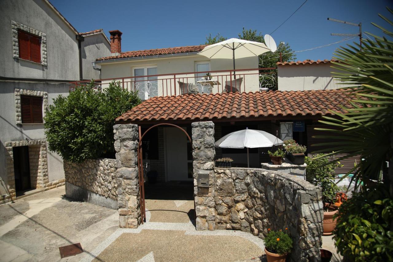 Apartments Noemi Malinska Dış mekan fotoğraf