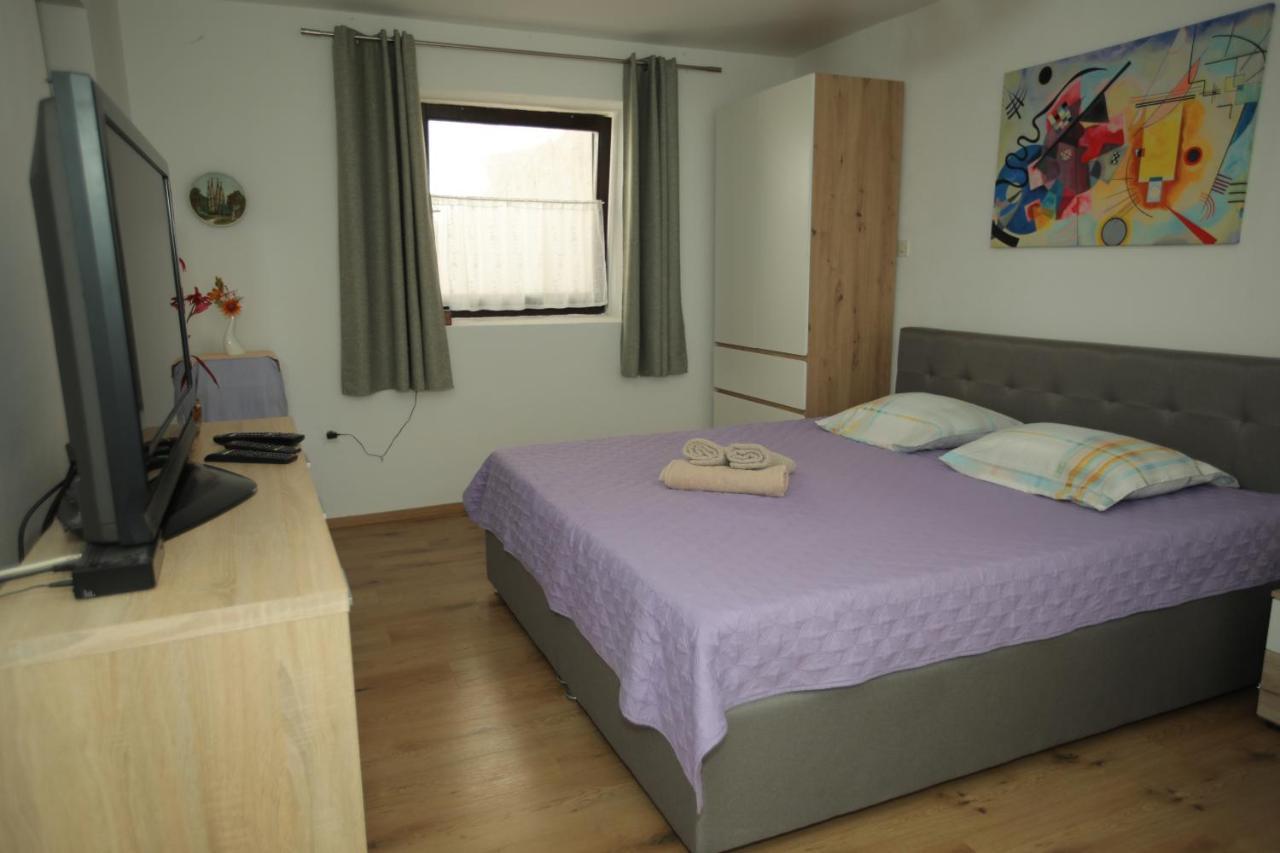 Apartments Noemi Malinska Dış mekan fotoğraf